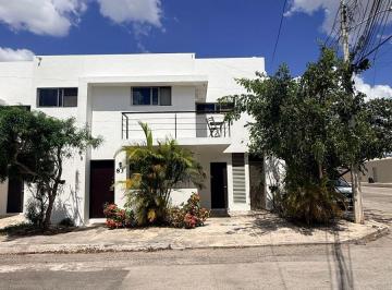 Departamento de 1 habitación, Mérida · Town House de 75 m² con 1 Recámara en Renta en Mérida