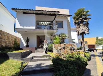 04673f86cd9b3258efa8bd57717bd591aa58c0c7c536a9e2cbaa3019082c57b5 · Hermosa Casa en Renta y Venta en Lomas Country