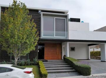 Casa de 4 habitaciones, Querétaro · Casa en Renta y Venta en El Campanario Residencial Queretaro