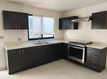 Casa de 3 habitaciones, García · Casa en Renta en Dominio Cumbres