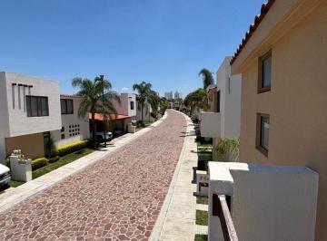 Casa de 3 habitaciones, Querétaro · Renta de Casa, 3 Rec. en Cumbres del Lago, Juriquilla Queretaro.