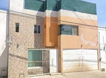 Casa de 4 habitaciones, Cuernavaca · Casa en Venta en Col Lomas del Tzompantle