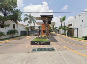 Casa en condominio de 3 habitaciones, Zapopan · Casa en Coto Andalucia Vallarta Universidad en Remate