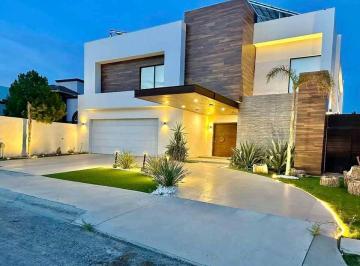 Casa de 4 habitaciones, Juárez · Residencia de Lujo en Venta con Equipamiento de Primera y Paneles Solares ️