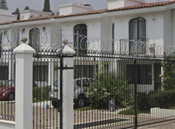 Casa de 3 habitaciones, Zapopan · Casa en Remate Hipotecario en Zapopan Sur en Coto Privado Santa Ana Tepetitlan Periferico Sur