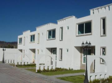 Casa de 3 habitaciones, Toluca · Casa en Venta en Residencial El Bayo, Col. Texaquic Toluca. P