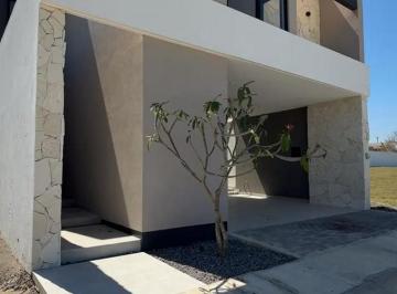 Casa · 225m² · 3 Recámaras · Casa en La Riviera Veracruzana