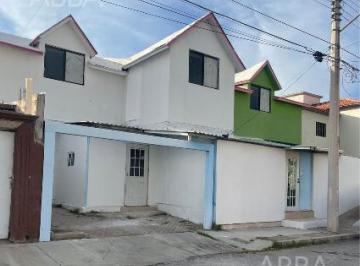 Casa · 254m² · 3 Recámaras · 2 Estacionamientos · Casa en Venta en Paseos de Chihuahua