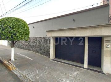 Casa · 600m² · 5 Recámaras · 4 Estacionamientos · Casa en Venta en Santa Catarina, Coyoacán, Cdmx