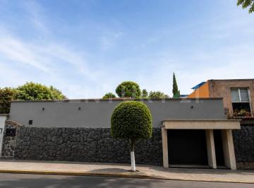 Casa · 600m² · 5 Recámaras · 4 Estacionamientos · Casa en Venta en Santa Catarina, Coyoacán, Cdmx