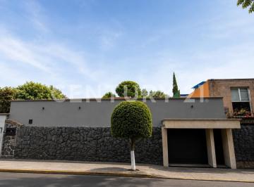 Casa · 600m² · 5 Recámaras · 4 Estacionamientos · Casa en Venta en Santa Catarina, Coyoacán, Cdmx