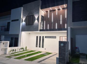 Casa de 3 habitaciones, El Marqués · Casa en Venta en Queretaro, Fraccionamiento Capital Sur, Excelente Precio