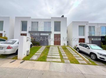 Casa de 3 habitaciones, Querétaro · El Refugio - Casa en Renta 3 Recámaras 2.5 Baños, Privada con Vigilancia