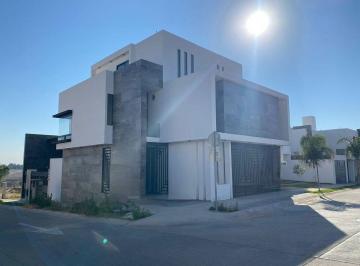 a26e02deb71e00fc08bcdc31719d274051ef766c2e4afefc157890894dbc37b2 · Casa en Venta en Villa Magna
