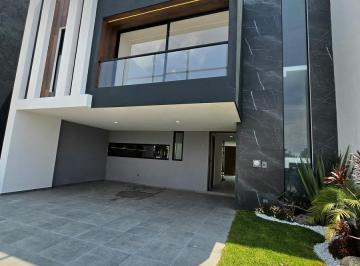 Casa · 340m² · 4 Recámaras · 2 Estacionamientos · Casa en Venta Parque Sonora Lomas de Angelopolis Cascatta