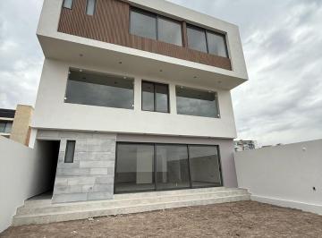 Casa · 430m² · 3 Recámaras · 2 Estacionamientos · Casa en Villandares