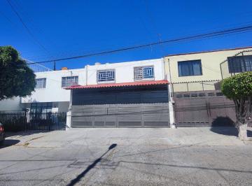 Casa de 4 habitaciones, León · Casa con 4 Habitaciones en Venta con 200 m² Superficie de Terreno en Arbide