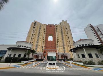 Departamento de 2 habitaciones, Mazatlán · Departamento a Pie de Playa en Gavias Grand, Cerritos Mazatlán
