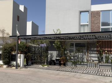 Casa · 171m² · 3 Recámaras · 2 Estacionamientos · Casa en Venta en Las Cañadas Zapopan