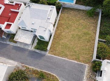 Casa de 1 habitación, Monterrey · Terreno en Venta en Rincón de Valle Alto en Monterrey