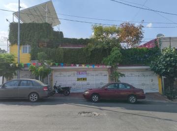 Casa de 20 habitaciones, Guadalajara · Casa con Negocio Funcional
