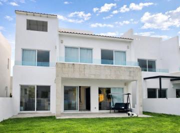 Casa en condominio de 3 habitaciones, Metepec · Casa Venta Dentro de Privada con Vista a La Laguna en Foresta Metepec