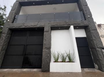 Casa · 180m² · 5 Recámaras · Casa en Venta por Zona Leones