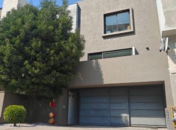 Casa de 3 habitaciones, Huixquilucan · Campo Ejecutivo Bosque Real Residencia en Venta