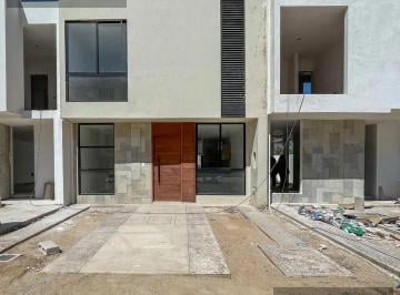 Casa · 120m² · 3 Recámaras · 2 Estacionamientos · Casa en Venta en Pirámides, Corregidora