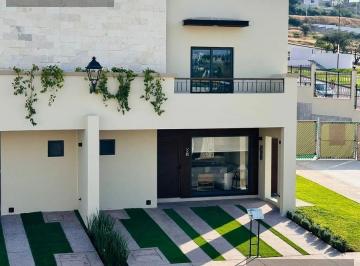 Casa en condominio · 3 Recámaras · 2 Estacionamientos · Casa en Venta en Misión Schoenstatt, Corregidora