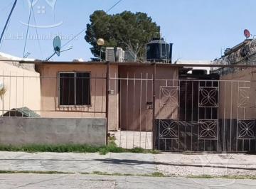 Casa · 49m² · 2 Recámaras · 1 Estacionamiento · Casa en Infonavit Nacional