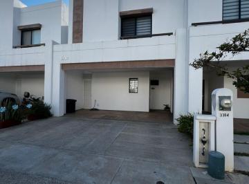 Casa · 3 Recámaras · 2 Estacionamientos · Casa en Fraccionamiento Sábalo Cerritos