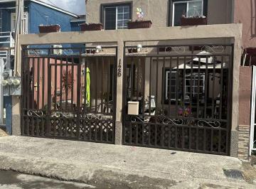 Casa de 3 habitaciones, Tijuana · Bonita Casa a 2 Minutos de Uabc en Otay Jardín!