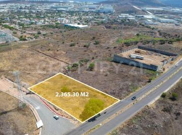 Terreno / Lote · 2365m² · Terreno en Venta en Anillo Vial III Ciudad Maderas