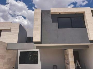 Casa de 4 habitaciones, San Luis Potosí · Casa en Venta en San Ángel V con Recamara en Planta Baja.