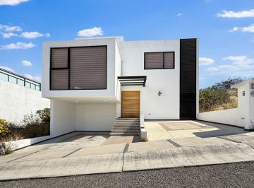 Casa de 3 habitaciones, El Marqués · Casa en Venta en Condominio Ceiba, Zibata Queretaro