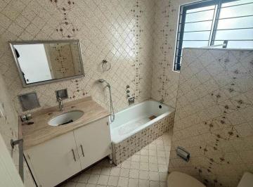 Casa de 5 habitaciones, Benito Juárez · 250 m² Terreno, Casa con Uso Mixto, 5 Espacios,2 Autos