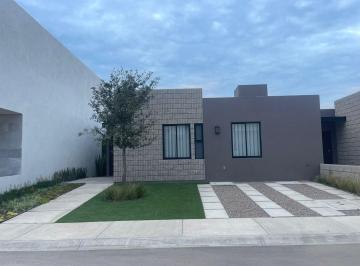 Casa en condominio de 2 habitaciones, Corregidora · Casa de 1 Piso en Venta en Zona El Pueblito, Corregidora | 2 Recamaras + Jardin