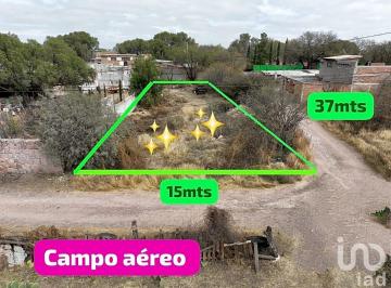 Terreno / Lote · 560m² · Terreno en Esquina en Guadalupe en $890 Mil Cercas de Universidad Utzac Zacatececas