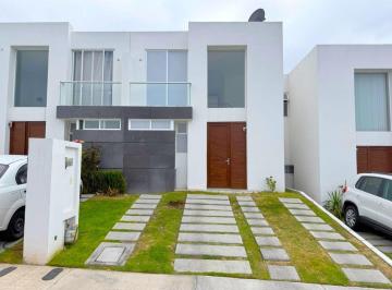 Casa de 3 habitaciones, Querétaro · El Refugio Casa con Cisterna y Estacionamiento Para 2 Autos Rah1940