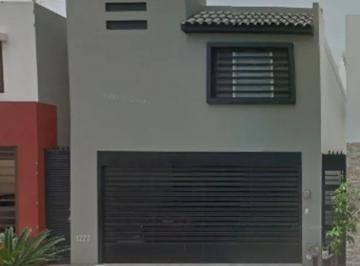 Casa de 3 habitaciones, Guadalupe · Casa en Venta en Cumbres de San Agustin Nuevo Leon