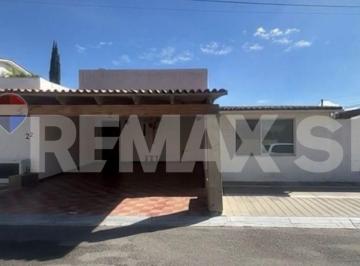 Casa · 282m² · 3 Recámaras · 3 Estacionamientos - Remax Si · Casa Venta Las Hadas