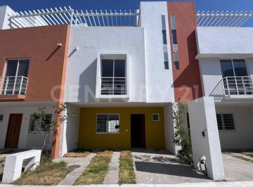 Casa en condominio · 110m² · 3 Recámaras · 2 Estacionamientos · Casa en Renta, Fracc. Gran San Rafael, Guadalajara, Jal.