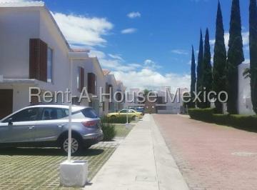 Casa en condominio de 4 habitaciones, Querétaro · Casa en Venta en Juriquilla | Gran Opción de Inversion