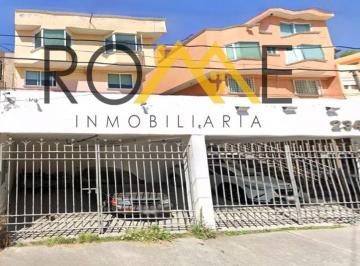 Casa de 5 habitaciones, Tlalnepantla de Baz · Casa en Tlanepantla con Cinco habitaciones.¡Recuperacion Bancaria!