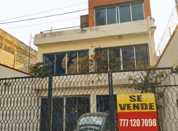 Edificio , Cuernavaca · Venta de Edificio en Privada por La Glorieta La Luna - $3'900,000