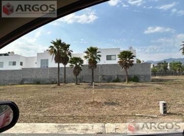 Terreno / Lote · 372m² · Terreno en Venta en Cerezos Residencial