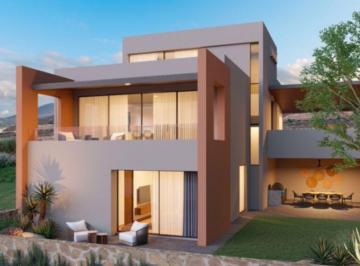 Casa de 3 habitaciones, García · Casa en Venta Club de Gol Carretera Libre Saltillo