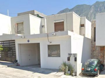 Casa de 3 habitaciones, Santa Catarina · Casa en Venta en Zona de Pleno Crecimiento
