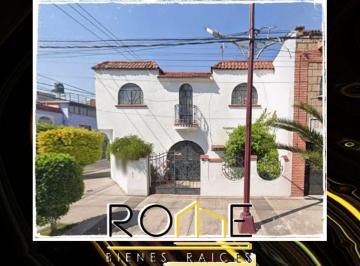 Casa de 4 habitaciones, Gustavo A. Madero · Casa en Industrial de Recuperacion Bancaria Muy Cerca de Parque Tepeyac!